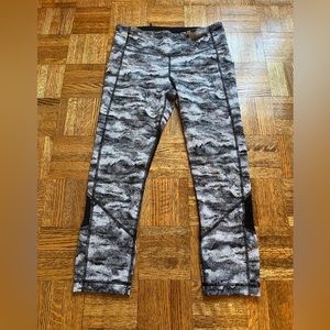 Barley Worn LULULEMON Pace Rival Crop Pants